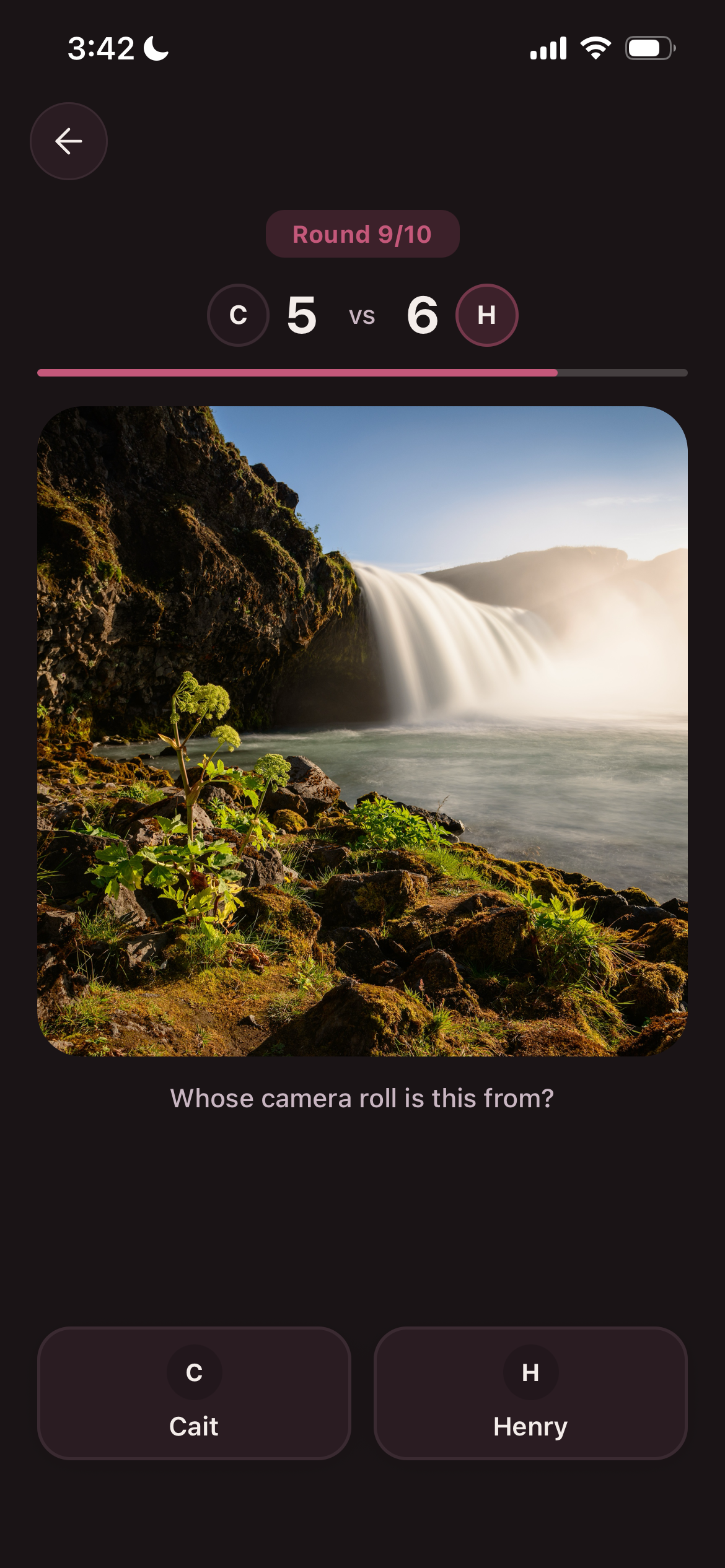 Den game screen preview